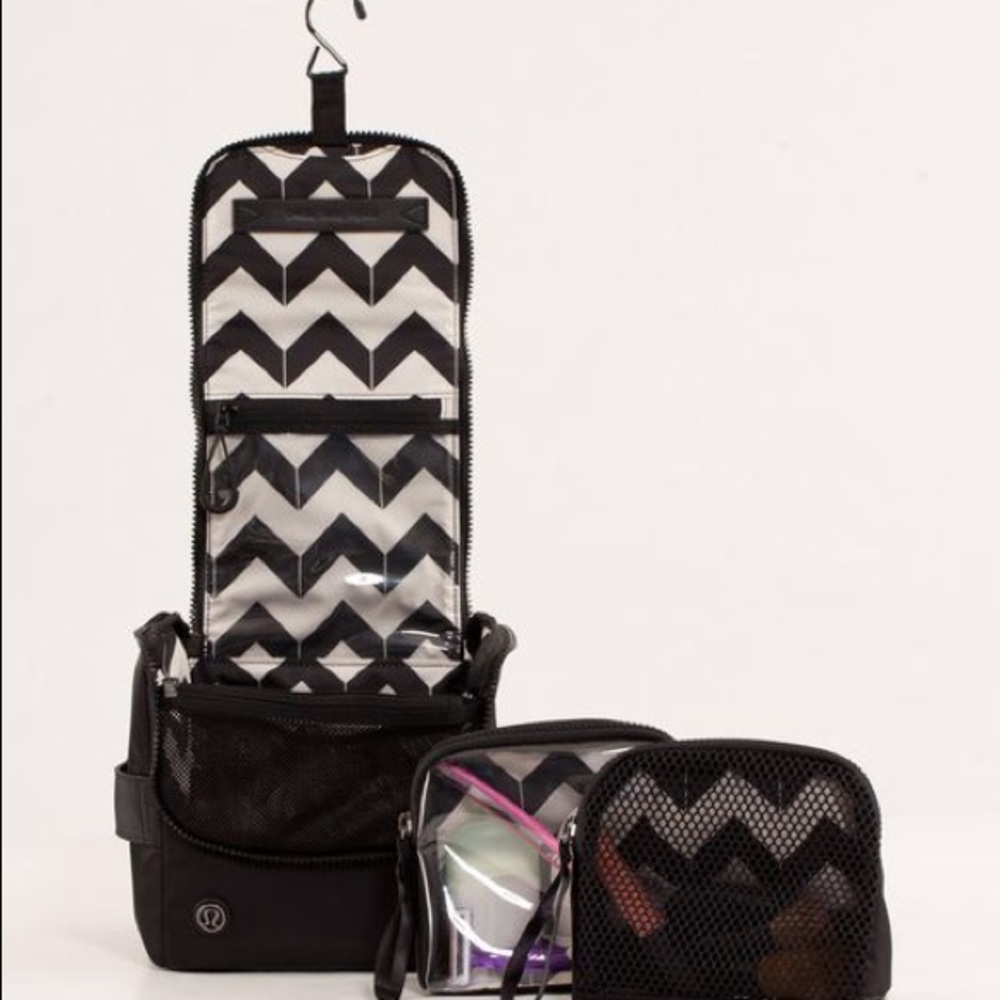 ISO!!! Lululemon sink shower travel kit
